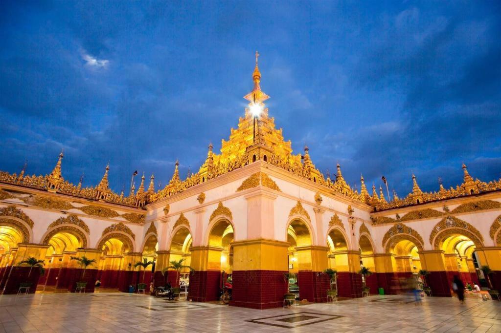 City Grand Hotel Mandalay Exterior photo