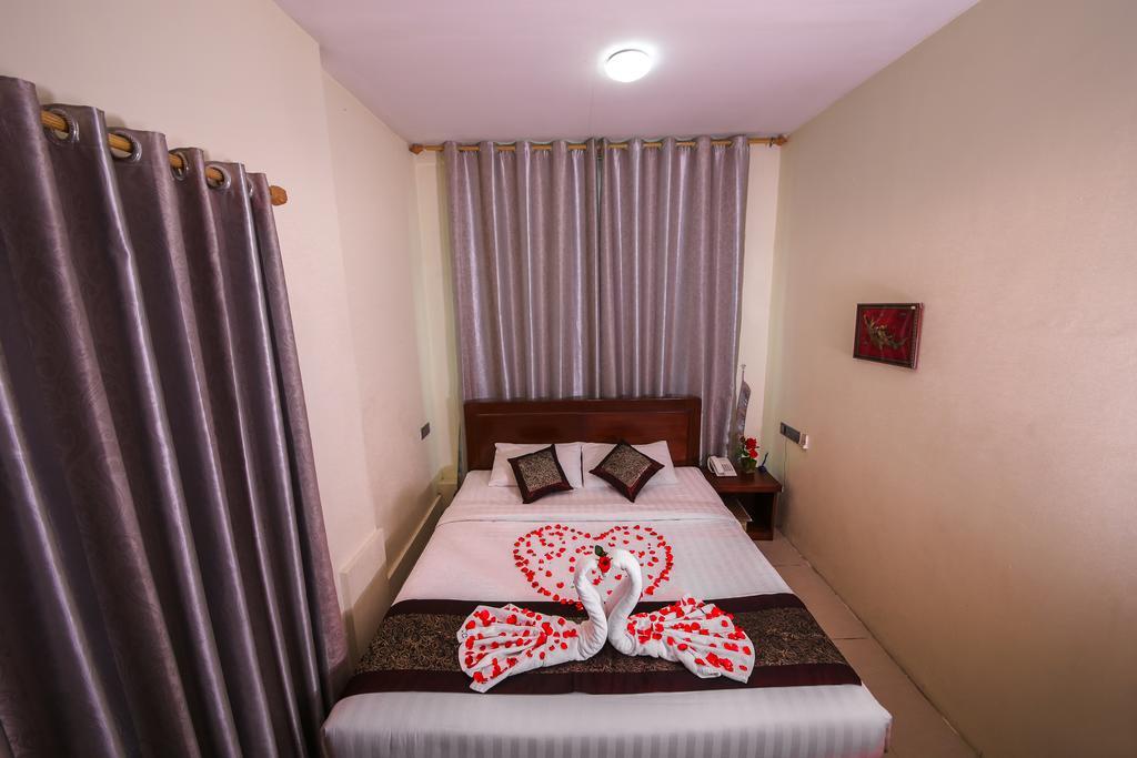 City Grand Hotel Mandalay Exterior photo