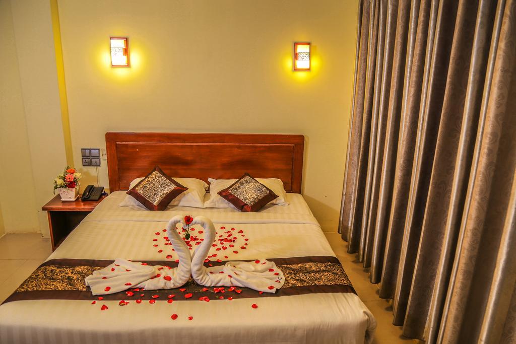 City Grand Hotel Mandalay Exterior photo