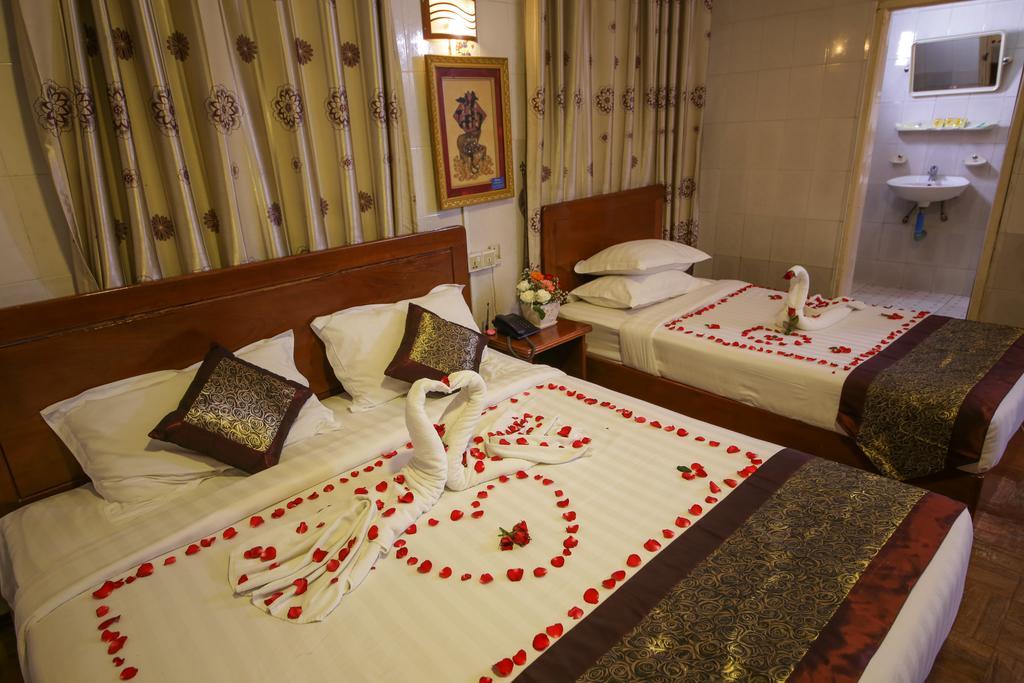City Grand Hotel Mandalay Exterior photo